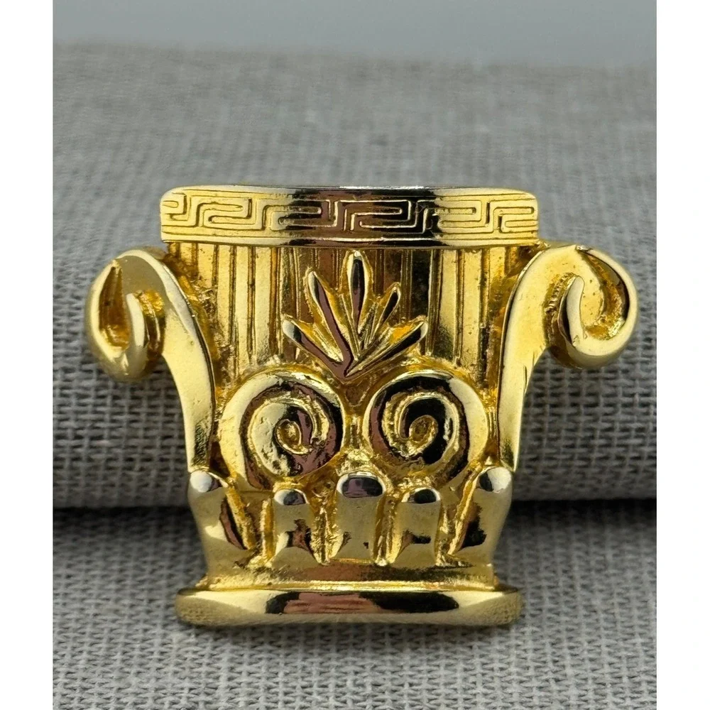 Ugo Correani Italy Vintage Gold Tone‎ Greek Key Etruscan Planter Urn Pin
